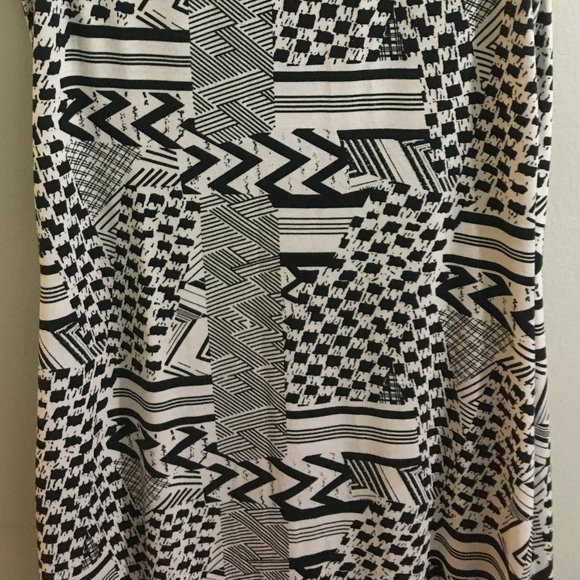 Black & White Graphics Dress - Item#22 - Picture 3 of 5
